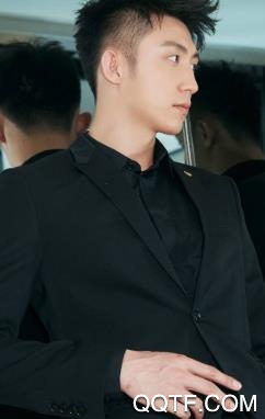 黄景瑜充电提示音app最新版